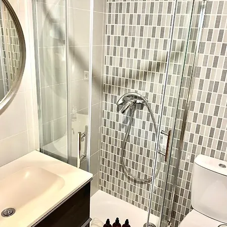 Daire Casa Ferreiros. Parking Y Wifi Incluidos! Gijón