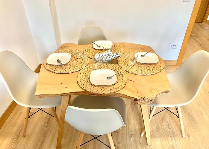 Casa Ferreiros. Parking Y Wifi Incluidos! * Gijón