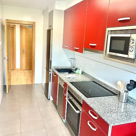 Apartamento Casa Ferreiros. Parking Y Wifi Incluidos! Gijón